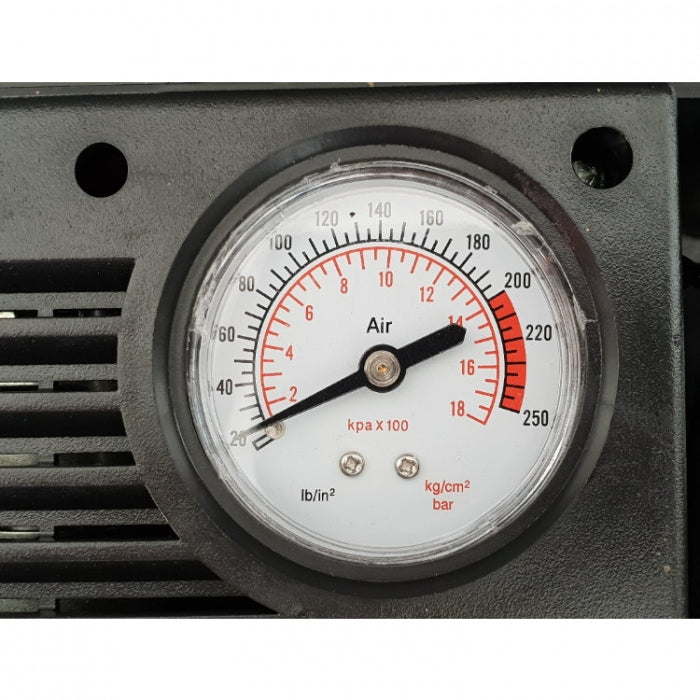 Компресор за гуми в куфар HL-121 / 12V