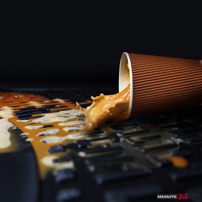 Гумени стелки RizLine съвместими с Mazda 2 Hybrid 2022+